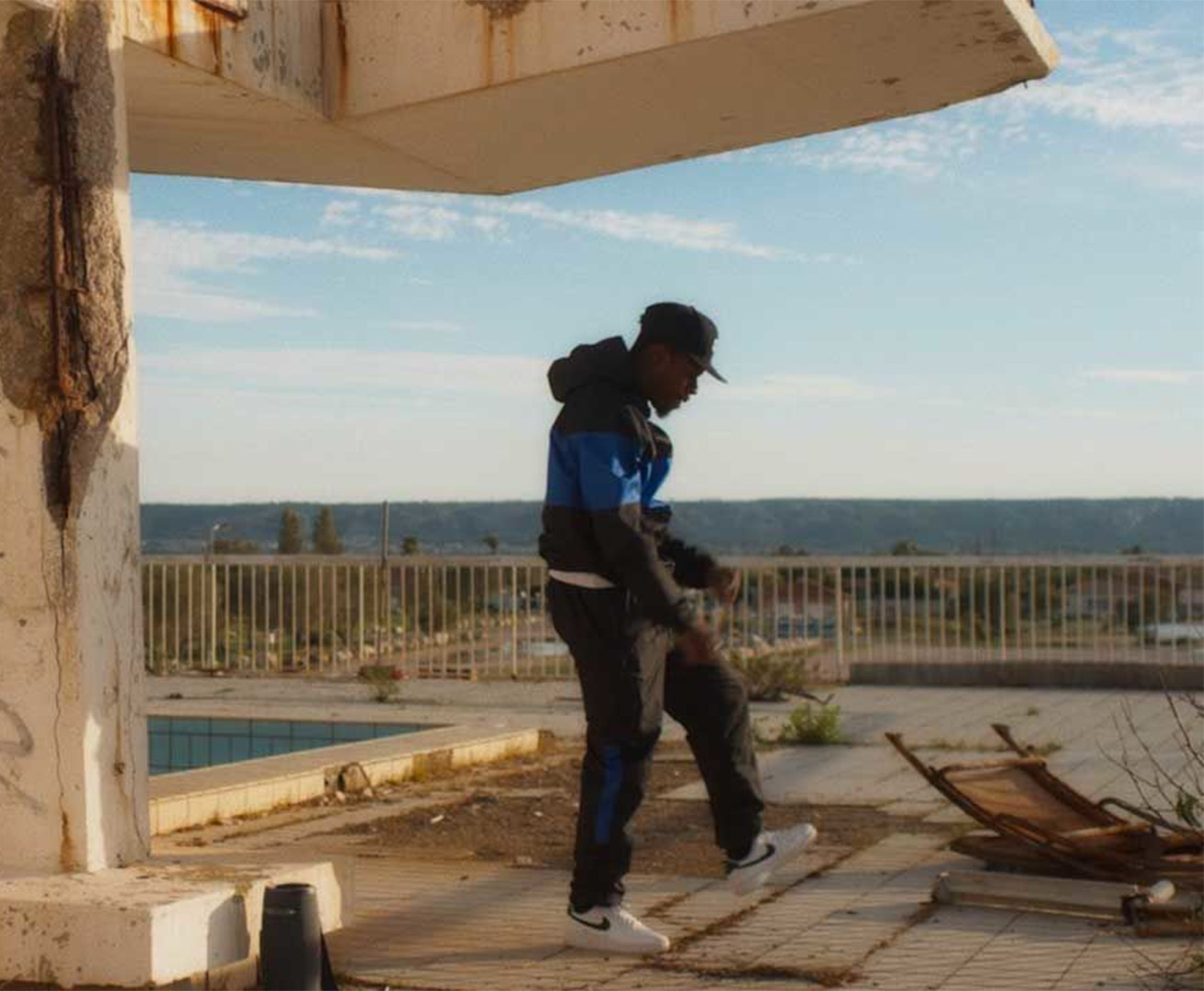 DANS LA PEAU